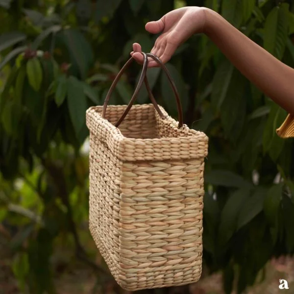 Kauna Grass Handbag with Rattan Handles