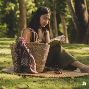 Karvi - Water Hyacinth Picnic handbag